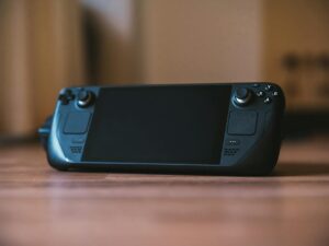 Steam Deck’s Success Is Convincing Microsoft to Build Xbox Handhelds Modern gaming handheld device with controller buttons and screen