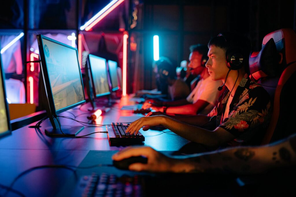 Fortnite’s Ranked Overhaul Is Bleeding Competitive Players to Marvel Rivals Competitive gamer focused on screen during ranked match
